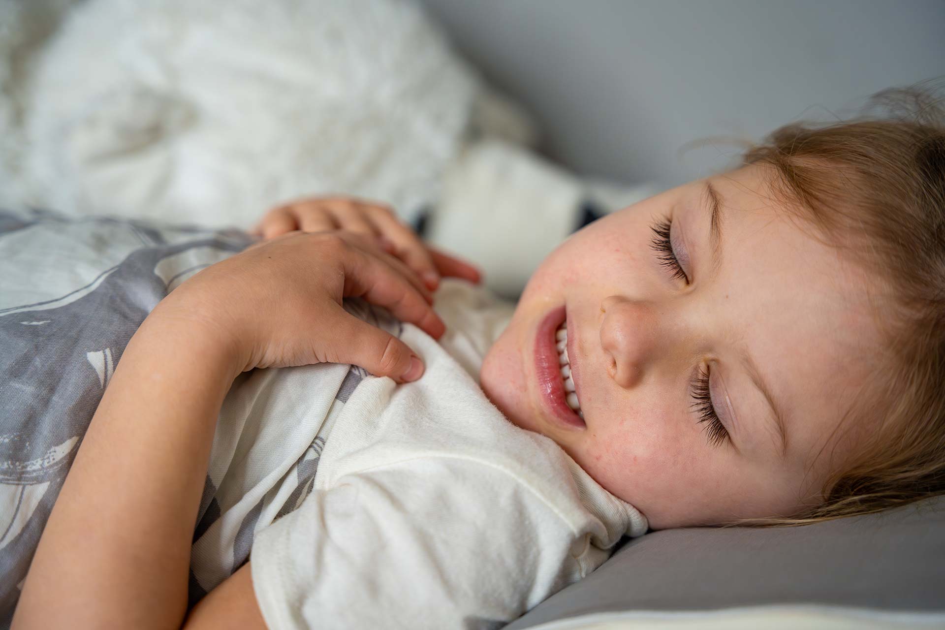 Zähneknirschen bei Kindern