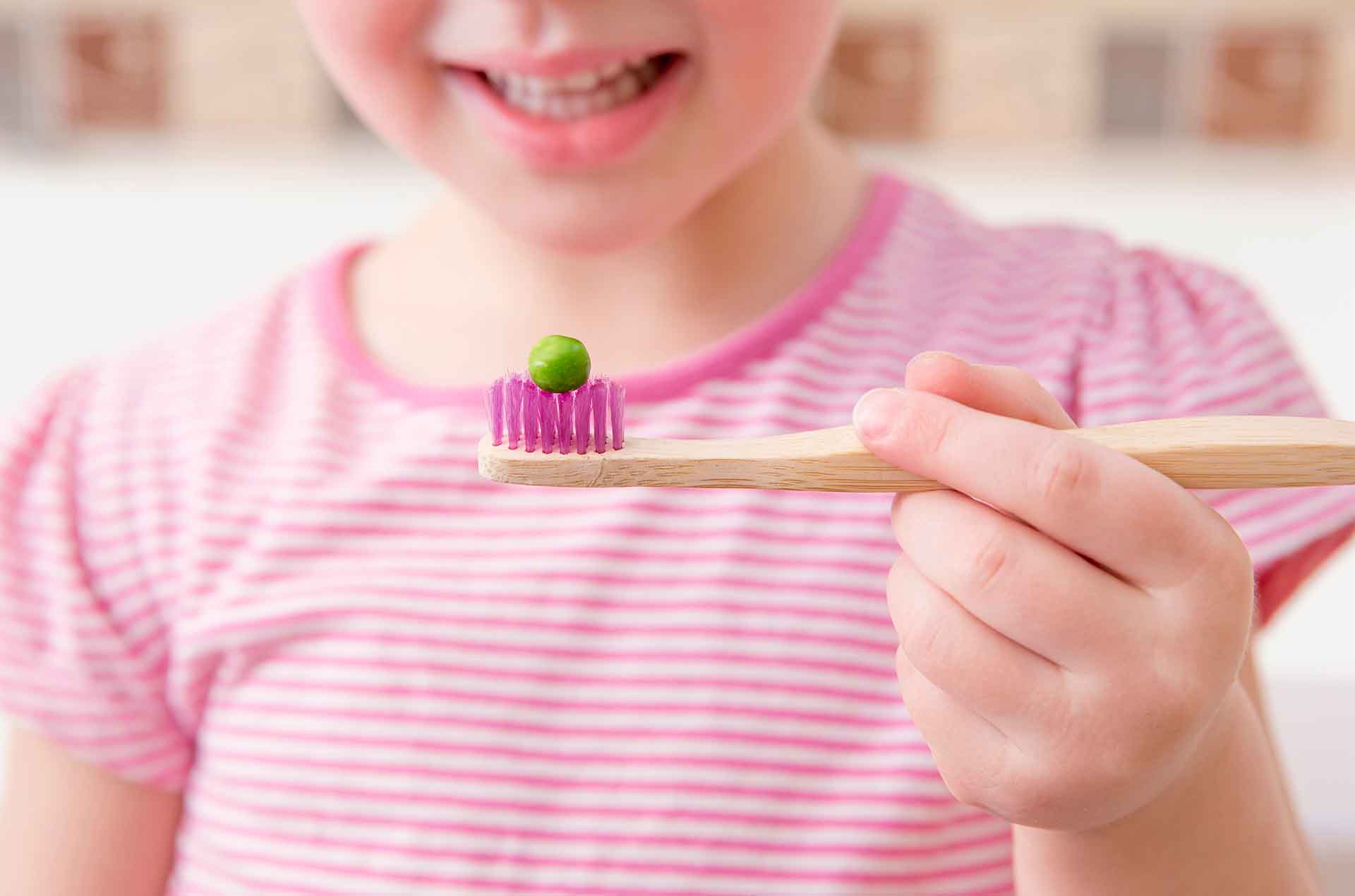 Welche Zahnpasta – und wie viel davon?
