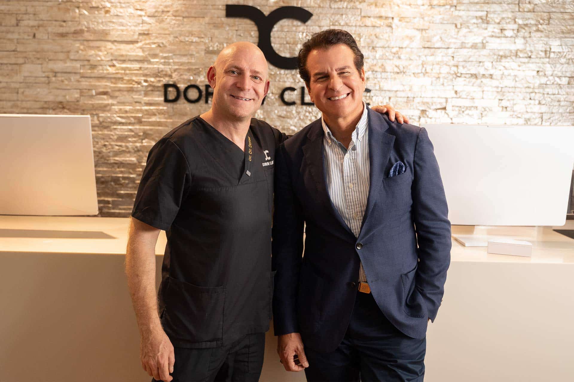 Vincent de Paul und Dr. Dr. Andreas Dorow in der Dorow Clinic.