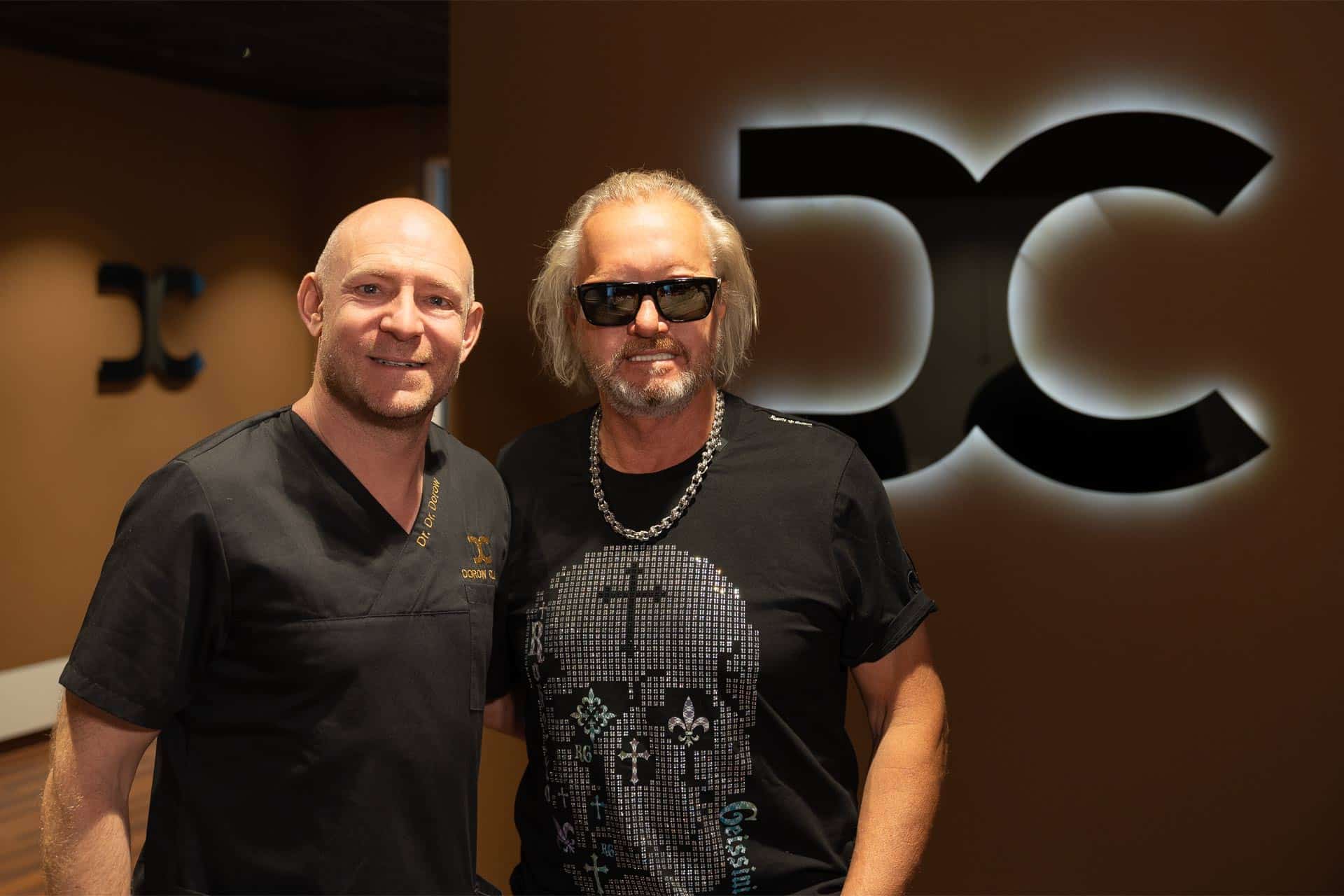 Robert Geiss und Dr. Dr. Andreas Dorow nach der Unterlidstraffung